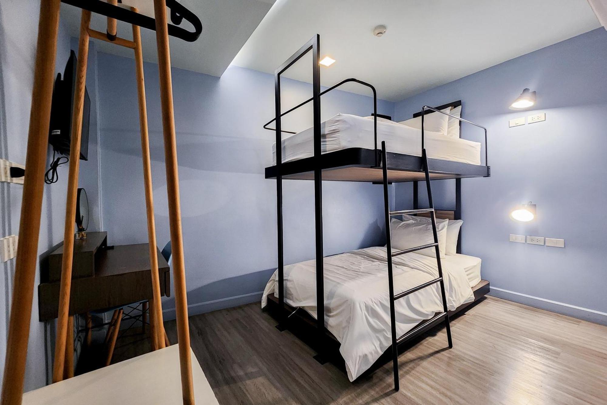 Simply Sleep Hostel Bangkok Exterior foto