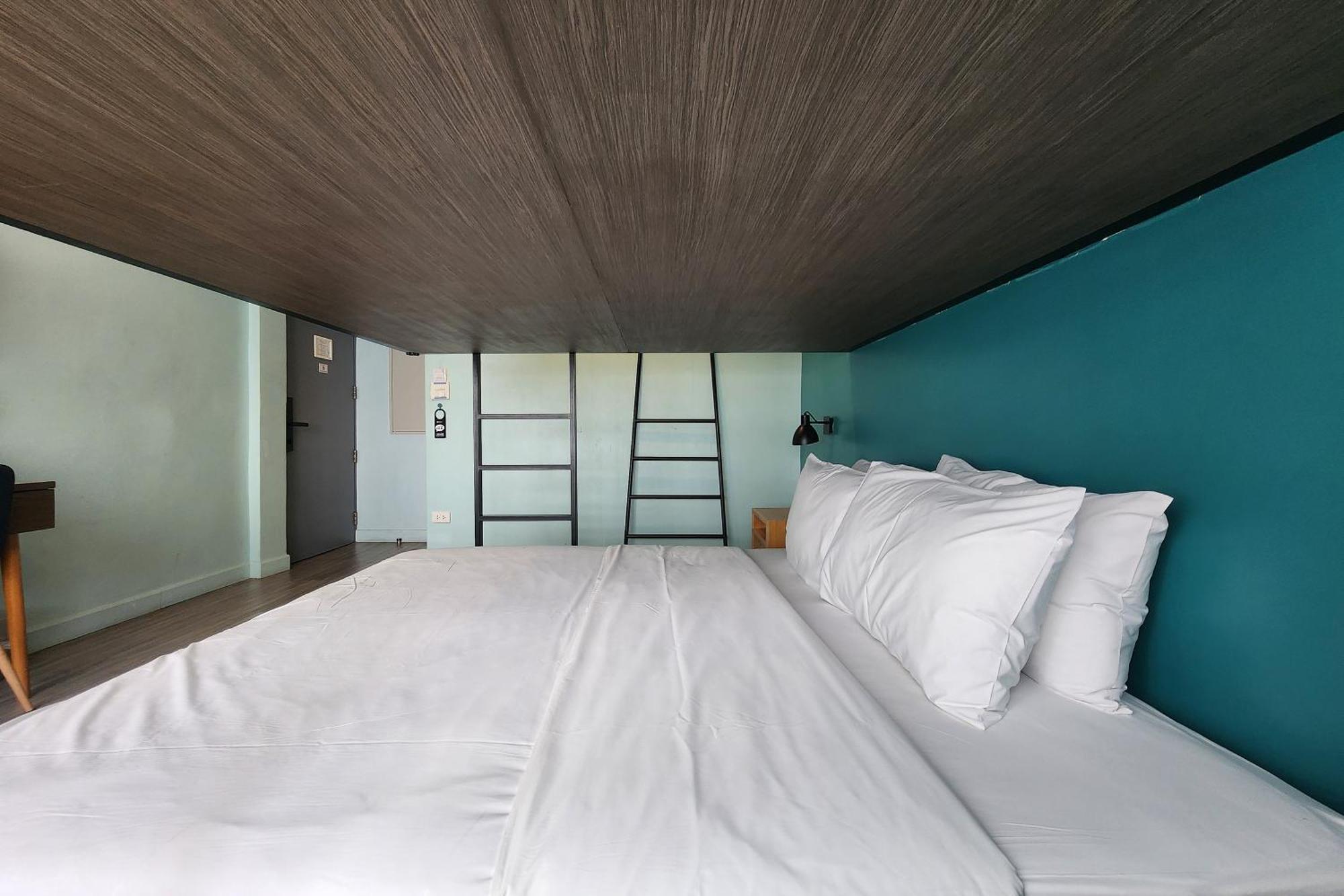 Simply Sleep Hostel Bangkok Exterior foto